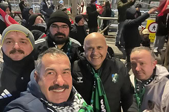 Kocaelispor taraftarları Filistin’e dayanışma gösteriyor.