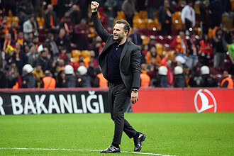 Okan Buruk, Manchester City maçı öncesi soruları yanıtladı ve takımıyla ilgili önemli bilgiler payla.