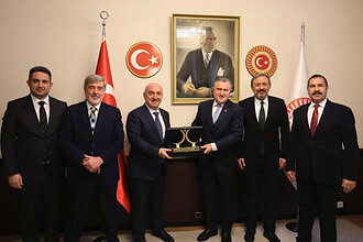 Darıca'da yeni spor kompleksi için protokol imzalanması.