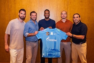 Jhon Duran, Zenit'e kiralık olarak transfer edildi. Takım arkadaşlarıyla yeni sezon hazırlıklarına b.