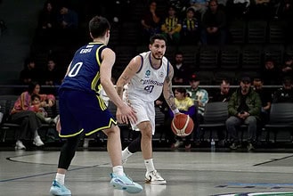 Çayırova Belediyesi, Fenerbahçe Koleji'ni mağlup ederek önemli bir galibiyet elde etti.