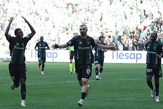 Serdar Dursun, Kocaelispor maçında şampiyonluk mesajı verdi.