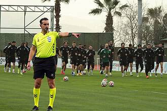 Hakemler antrenman yaparken, Kocaelispor ve Kayserispor maçını yönetecek hakemler belirleniyor.
