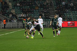 Kupa maçında Kocaelispor ve Beşiktaş takımları penaltı atışlarıyla karşılaştı.