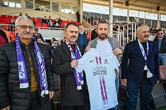 Gebze’de futbol şöleni ve zafer kutlaması.