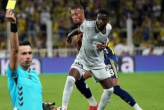 VAR kararıyla Kocaelispor ve Fenerbahçe maçında kritik anlar.