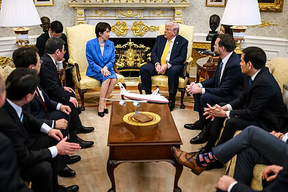 Trump’tan İran’a sert açıklama: Donanmalar ve hava kuvvetleri yok oldu, asker göndermiyorum.