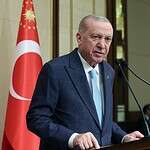 Cumhurbaşkanı Erdoğan, öğretmenlere yönelik şiddete karşı duruşunu vurguluyor.