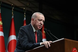 Cumhurbaşkanı Erdoğan, savaş ve bölgesel gelişmeler hakkında açıklamalarda bulunuyor.
