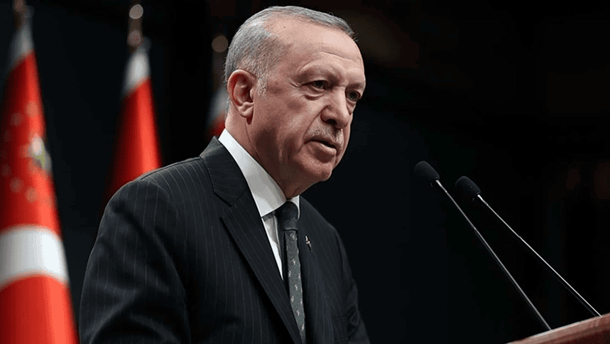 Cumhurbaşkanı Erdoğan, ülkemizin ve milletimizin başı sağ olsun dilekleriyle ulusal yasını paylaştı.