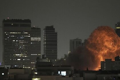 İsrail’den İran’ın başkenti Tahran’a yönelik yeni saldırı dalgası görüntüsü.