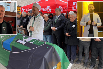 Silahlı saldırı kurbanları için İzmit'te düzenlenen anma etkinliği.