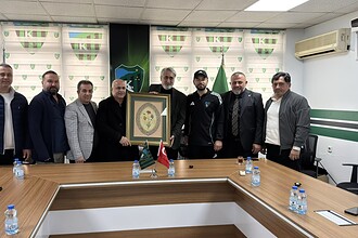 KASKF’den Kocaelispor’a Anlamlı Ziyaret: Başkan Murat Aydın Brunga Tesisleri’ndeydi