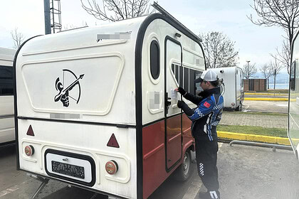Karavanlar için kaldırma süresi 1 Nisan'a kadar, yanan karavanlar dikkatli olunmalı.
