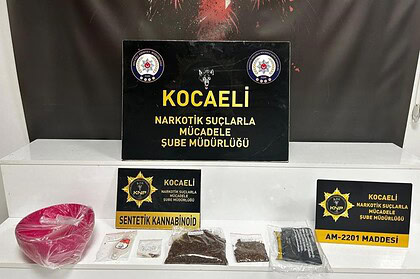 Kocaeli’de 4 Bin 920 Adet Uyuşturucu Hap Ele Geçirildi
