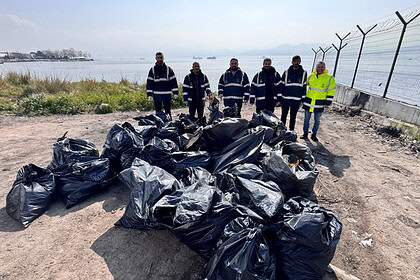 Kocaeli kıyılarında toplanan 85 ton atık ve plastik çöp.