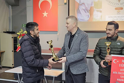Başkan Sezer "Oyun Kuşu Ustaları" ile Buluştu! Gölcük’te Güvercin Sevdalıları Ödüllendirildi