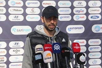 Selçuk İnan, basın toplantısında takımın hedeflerinin her maçı kazanmak olduğunu vurguladı.