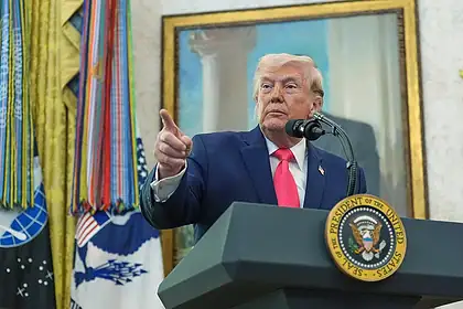 ABD Başkanı Trump, İran'ın kendisiyle anlaşma yapmak istediğini belirtiyor.