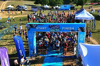 Gebze Ultra Trail başlangıç noktası, yarışmacılar ve izleyiciler için hazır.