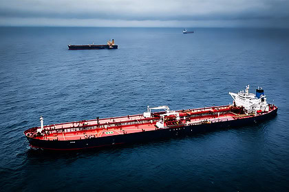 Boğaz'a 14 Mil Mesafede Vurulan Petrol Gemisi Sarıyer'den Görüntülendi