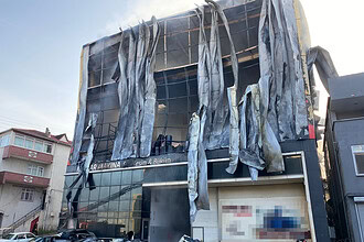 Dilovası fabrikasında çıkan yangın sonrası hasar görüntüsü.