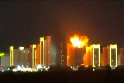 İHA parçaları binaya isabet etti, Erbil'de çıkan yangın büyük paniğe yol açtı.