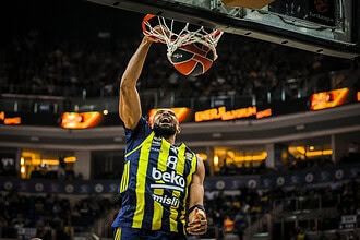 Fenerbahçe Beko, Olimpia Milano'yu yenerek EuroLeague'de 23. galibiyetini kazandı.