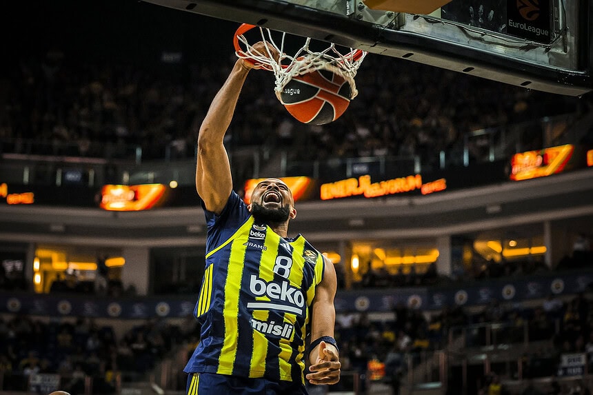 Fenerbahçe Beko, Olimpia Milano'yu yenerek EuroLeague'de 23. galibiyetini kazandı.