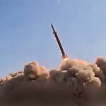 İran'dan İsrail ve ABD hedeflerine çok başlıklı füze saldırısı gerçekleşti.