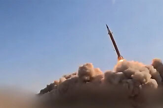 İran'dan İsrail ve ABD hedeflerine çok başlıklı füze saldırısı gerçekleşti.