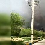 Güney Pars doğal gaz sahasında büyük patlama ve dumanlar yükseliyor.