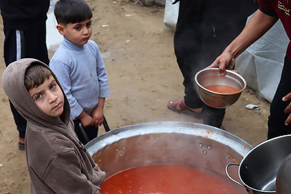 Gazze'de Bir Nesil Tehlikede: 1,6 Milyon Kişi Açlıkla Mücadele Ediyor