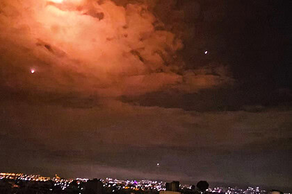 Hizbullah, İsrail'in merkezini vurdu, hava savunma sistemleri füzeleri imha etti.