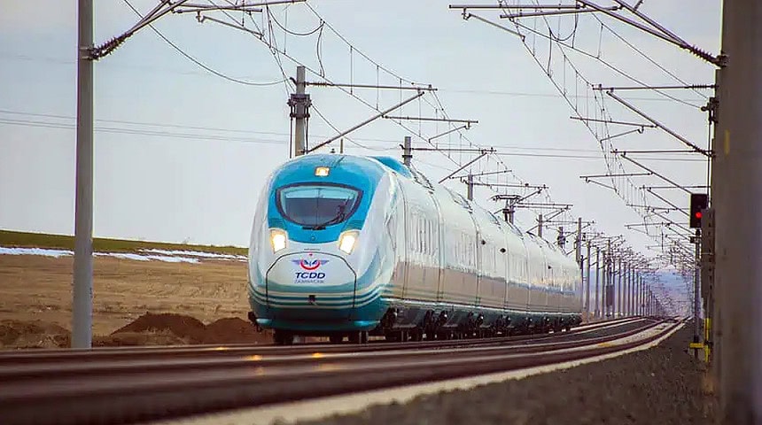 İzmit-İstanbul Arası Hızlı Tren Saatleri: 2026 Gebze Duraklarında Saat Değişikliği mi Var?