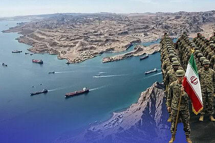 Hürmüz Boğazı'nda İran Devrim Muhafızları askeri, bölgedeki gemi geçişlerini sert şekilde uyarıyor.