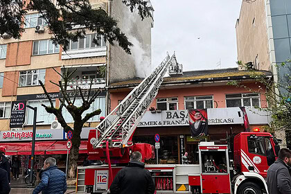 İzmit fırın bacası yangını: Cengiz Topel Caddesi'nde büyük panik