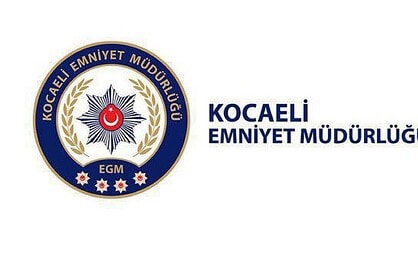 Silahlı motosikletli şüpheliler Kartepe'de yakalandı.