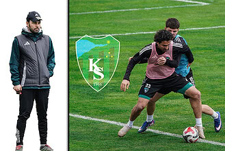 Kocaelispor futbolcuları Başakşehir maçına hazırlık yapıyor. Takım, yoğun antrenmanlarla galibiyet i.
