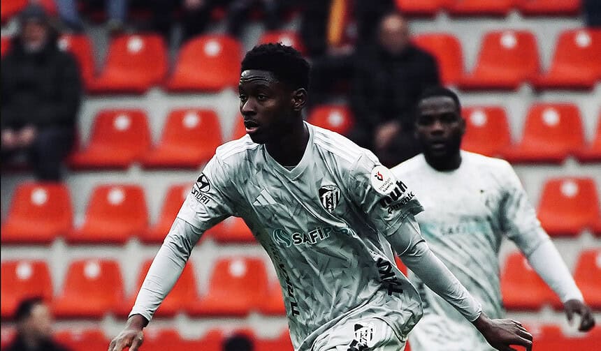 Kocaelispor'un Alanyaspor karşısında ilk yarıyı 2-0 geride kapattığı an.