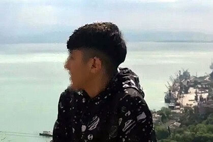 Körfez'de 17 Yaşındaki Gence Bıçaklı Saldırı