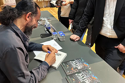 Mehmet Hilmi Aygün'ün 'Operasyon Altın Kubbe' romanı Rami Kütüphanesi'nde tanıtıldı.