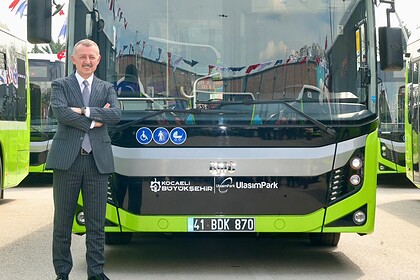 Başkan Büyükakın, yeni otobüslerle ulaşımda güven ve konforu artırdıklarını belirtti.