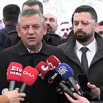 Özgür Özel, Bayram Namazı sonrası birlik ve barış mesajı verdi.