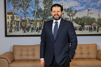 Turkcell'in 5G yatırımları için sağlanan 1 milyar dolarlık kredi detayları.