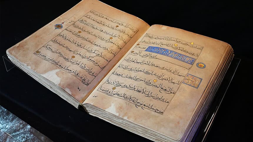 Kutsal emanetler sergisi, 2026 yılında 1.6 milyon ziyaretçiyle rekor kırdı.