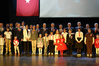 Kocaeli’de 23 Nisan Coşkusu: İzmit Kent Meydanı ve SDKM’de Muhteşem Kutlama!