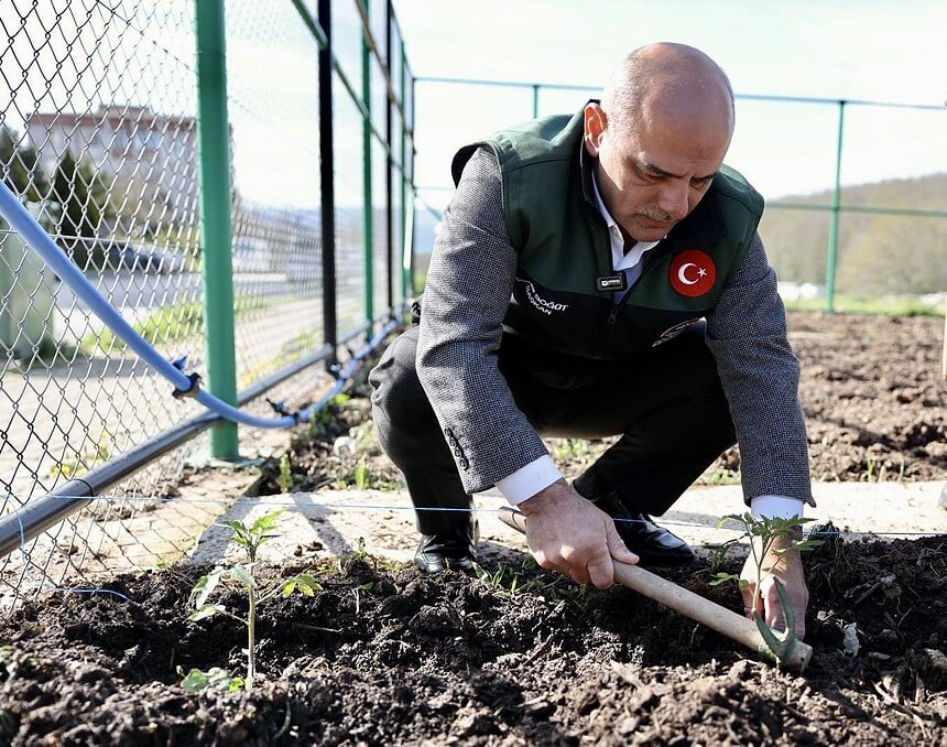 Körfez’de Ata Tohumu Seferberliği: İlimtepe’de 20 Çeşit Yerli Tohum Üretilecek