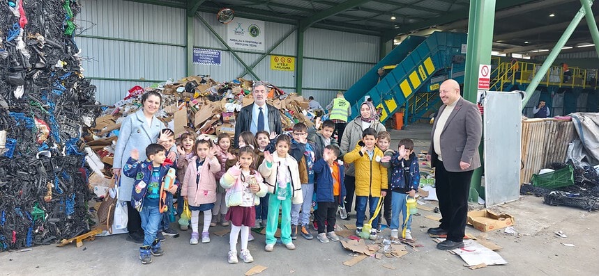 Darıca’da Miniklere Geri Dönüşüm Eğitimi: Kazım Karabekir Anaokulu Atık Tesisini Gezdi