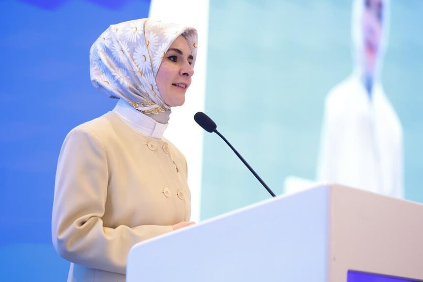 Bakan Göktaş Çocukların Dijital Dünyada Güçlendirilmesine Yönelik Küresel İş Birliğimizi Ortak Zeminde Pekiştirdik